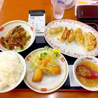 Snapdishの料理写真:餃子の王将でランチ|Akira Saitouさん