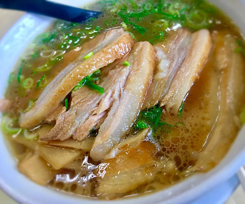 京都府宇治田原町 『新立麺館』デリシャスラーメン|たつやセバスチャンさん