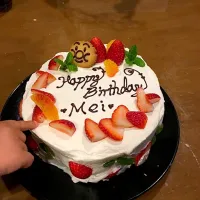 次女2歳のバースデーケーキ🎂|たにおんさん