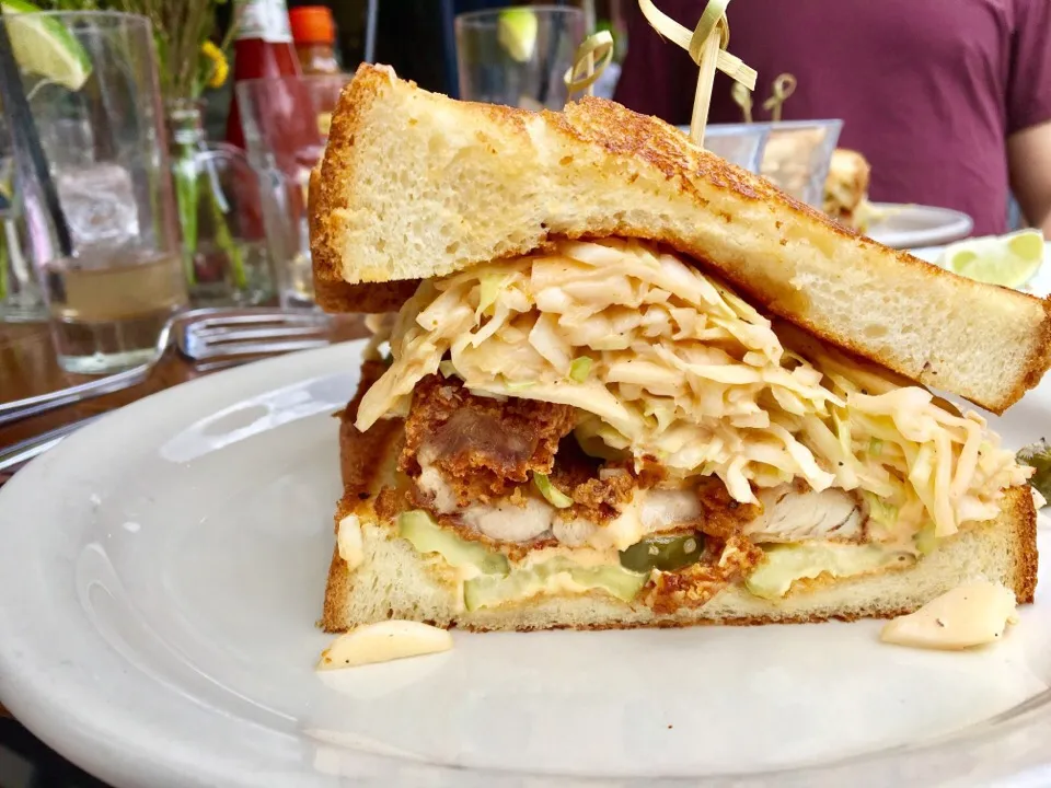 NYC Fried Chicken Sandwich|robert flickerさん