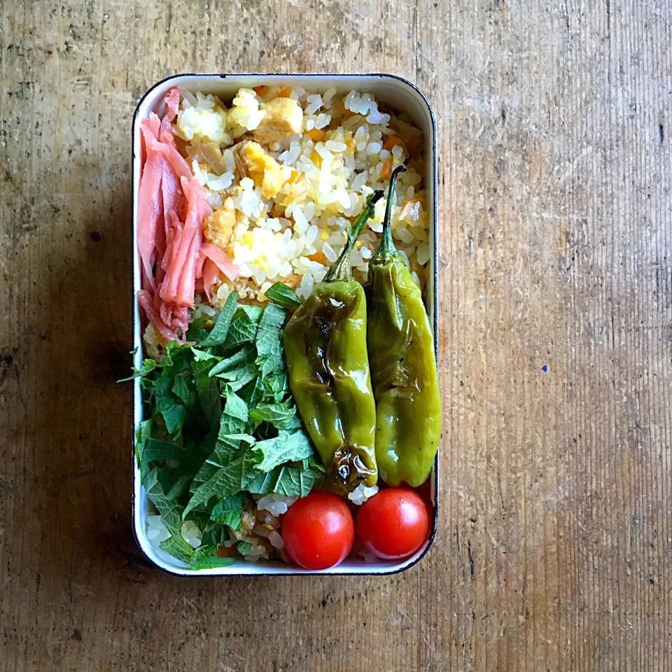 今日のお弁当‼︎ 27 May
#お弁当 #弁当 #lunchbox #弁当男子 #お昼ごはん #昼ごはん #lunch #焼き飯 #炒飯弁当 #おいなりさん #お揚げ #お揚げさん|Yoshinobu Nakagawaさん