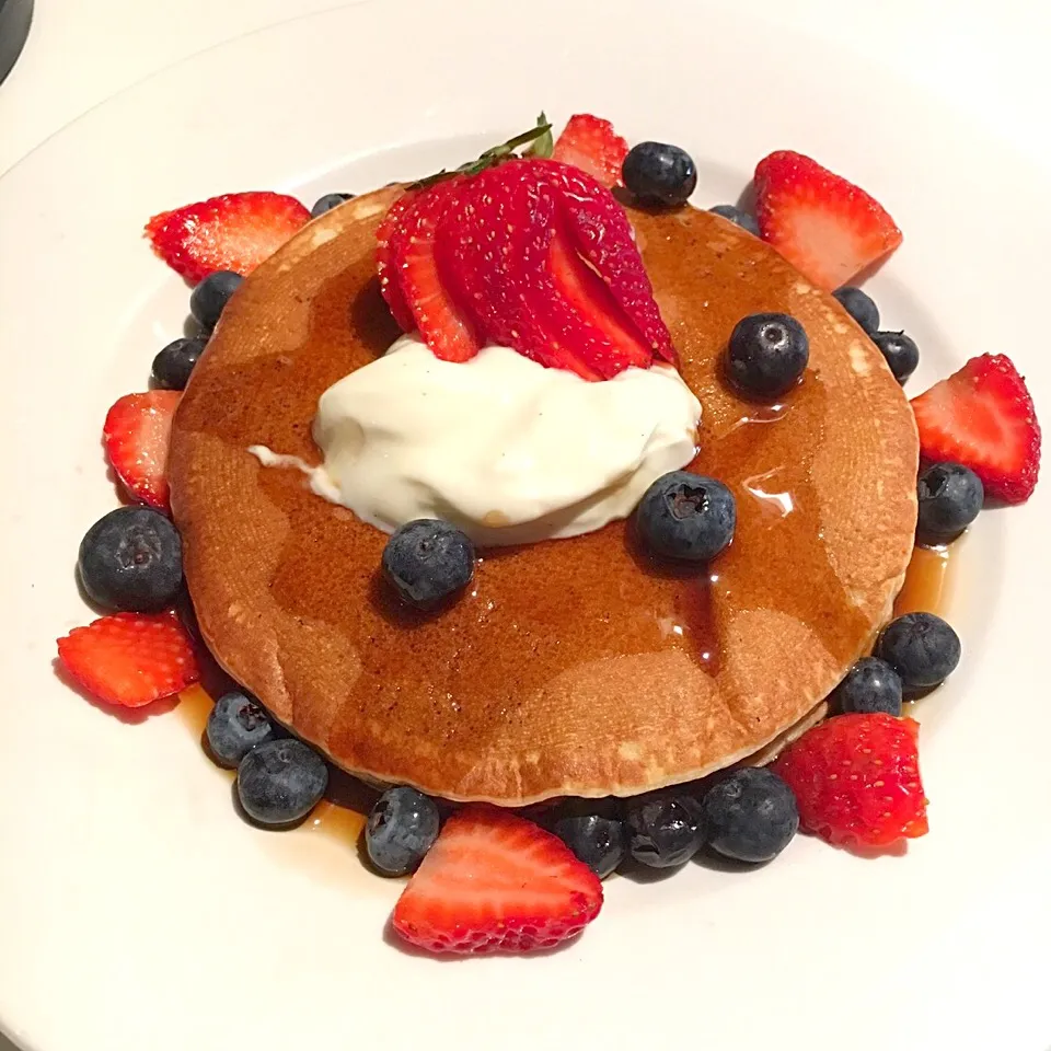 Fruity Pancake Breakfast🍓🥞|Anna🍎さん