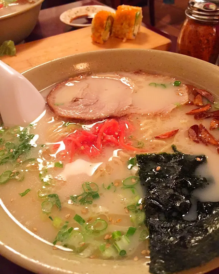 Hakata Tonkotsu Ramen In San Diego 🍜|mamaeriさん