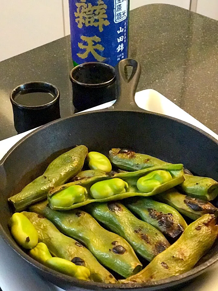 そら豆のコンロ焼きと
山形の酒 辯天|シュトママさん