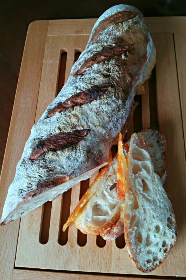 自家製ライ麦酵母のチーズバゲット|♡tama♡さん