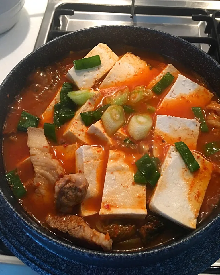 kimchi jjigae (kimchi stew)|jjctさん