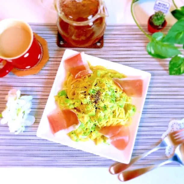 生ハムとアボカドのクリームパスタ🥑|みゆさん