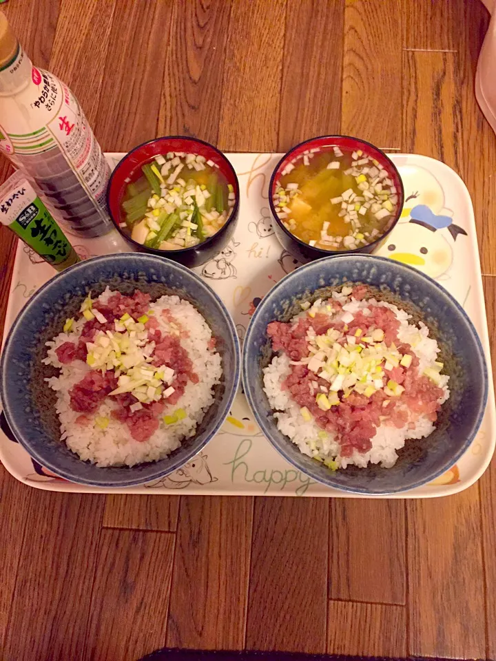 ネギトロ丼 & お味噌汁|ぺろたんさん