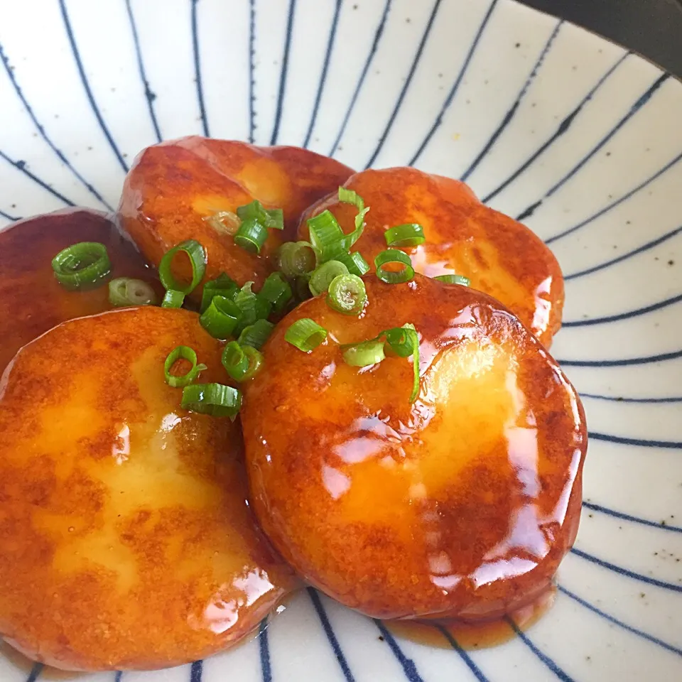 Snapdishの料理写真:シュトーレンママさんの芋だんご🥔✨ #じゃがいももち|ヨッチャンさん