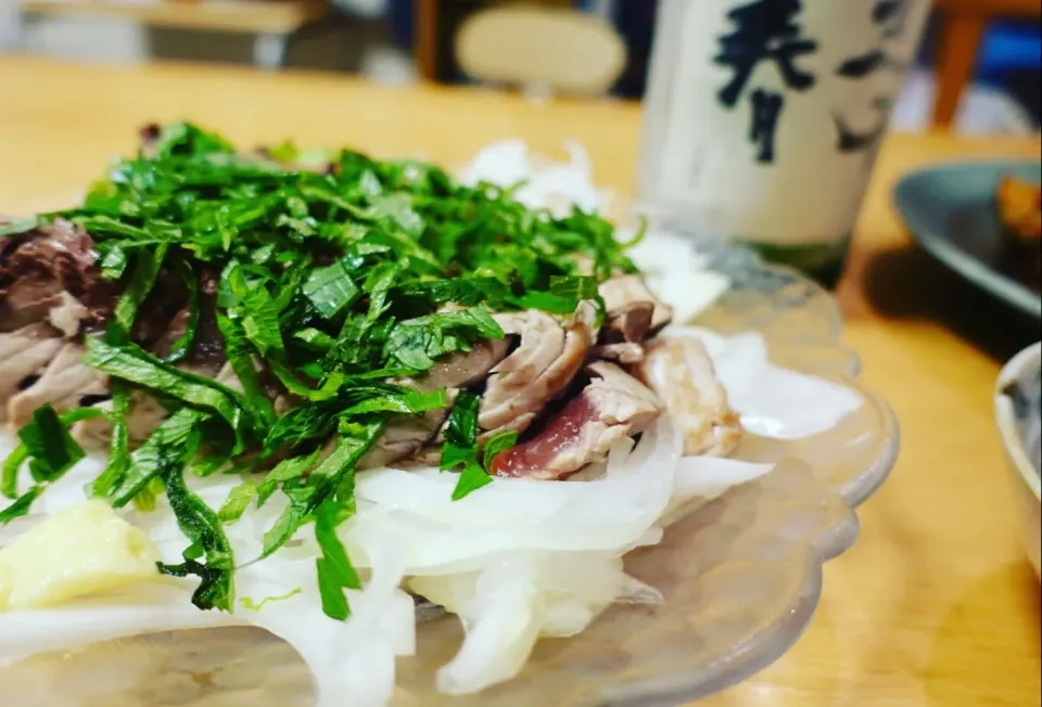 特売の鰹をたたきにしてのっけ盛り|cookingパパ五郎さん