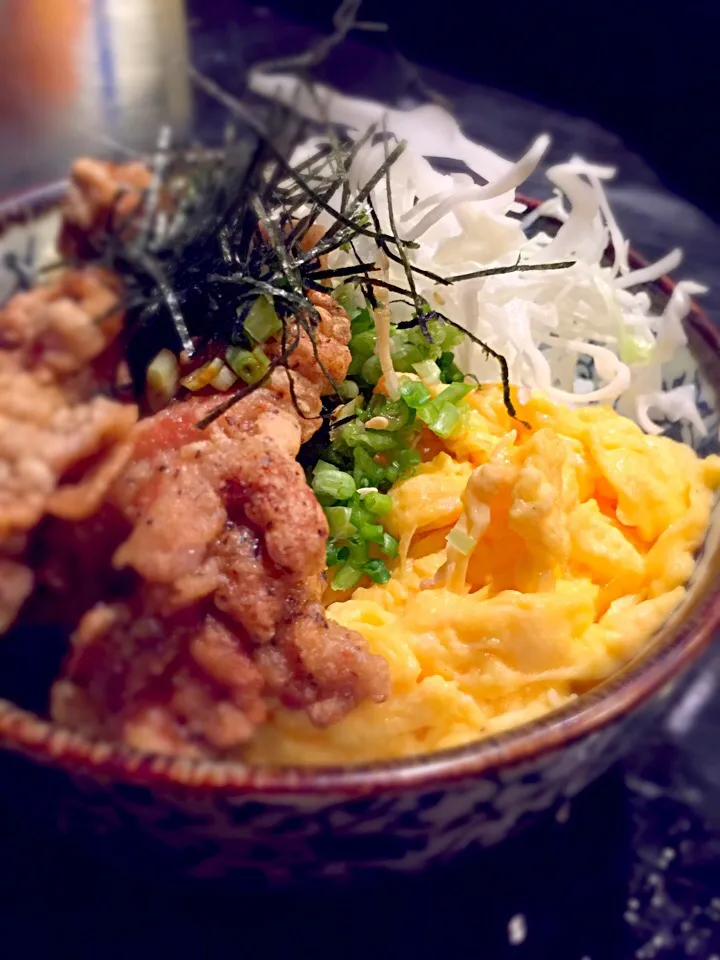 鶏唐揚げとそれを作るときに余った溶き玉子の丼|FU-TEN 古原貴大さん