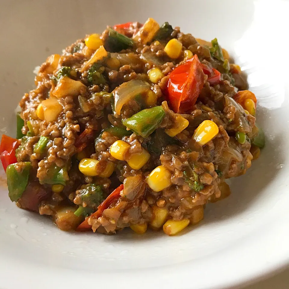 冷蔵庫にある余ってる野菜で即席夏野菜カレー|りえわんこさん