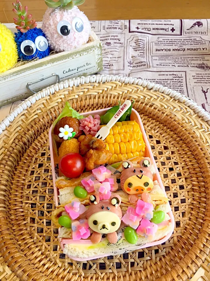 #キャラ弁 #タマゴサンド #フィッシュサンド #ハムサンド #リラックマ#キイロイトリ#カエルの被り物#紫陽花|CHIIAKIさん