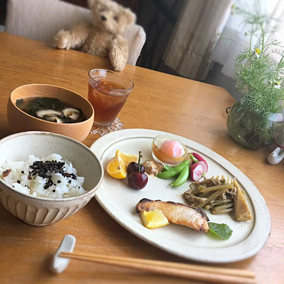 お山で採ってきたワラビ、フキ、たけのこで煮物ランチ(*´∀｀*)|kunipさん