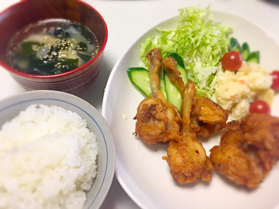 #唐揚げ#晩ご飯 #手羽先スープ|美奈さん