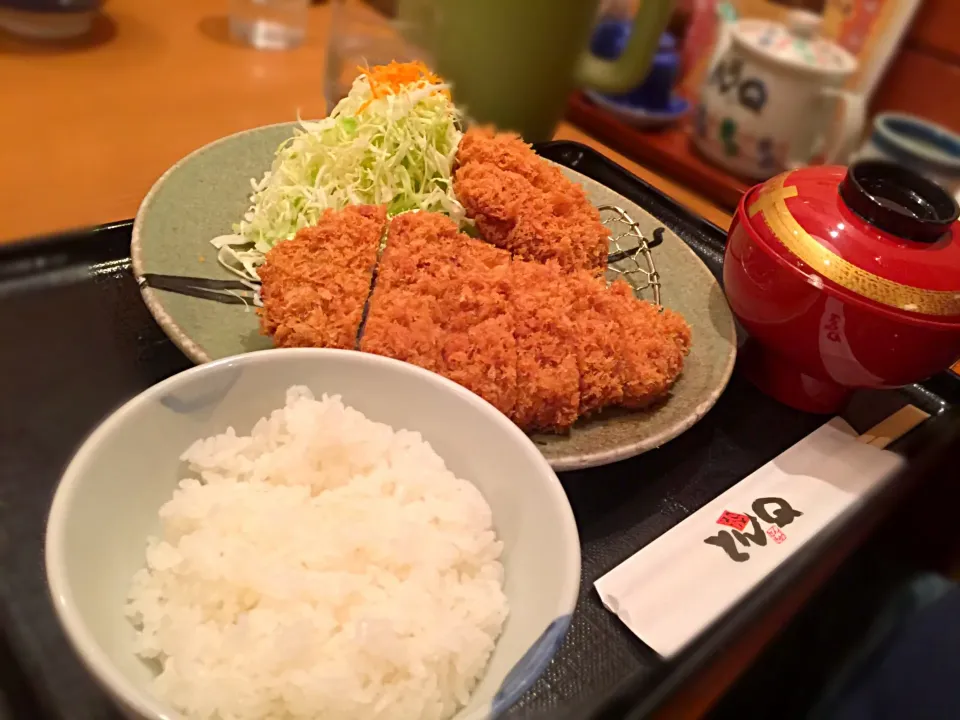 Snapdishの料理写真:ロースカツ定食＋ヒレカツ単品@とんQ|マニラ男さん