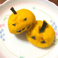 Snapdishの料理写真:かぼちゃスコーン🎃|はいじさん