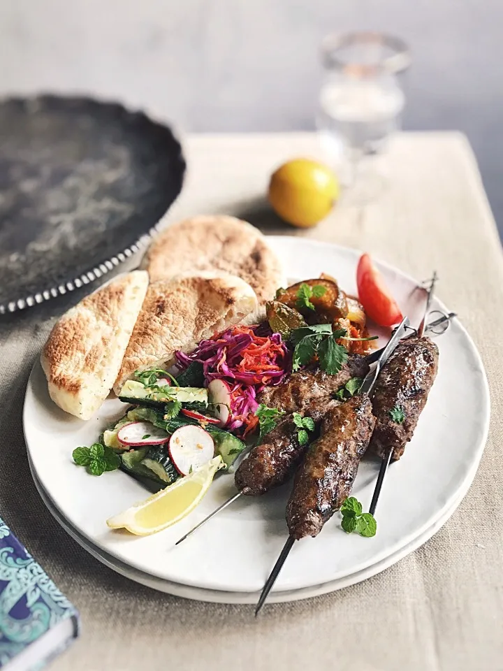 Snapdishの料理写真:Middle Eastern platter|rick chanさん