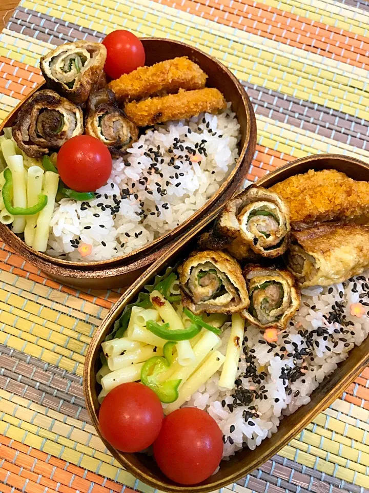 ふたり弁当

ふりかけごはん
マカロニとピーマンのチーズ和え
お魚ミンチ
揚げ 豚肉 大葉のくるくる巻き
ミニトマト|ひななぎさん