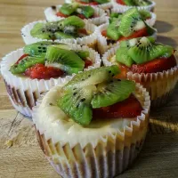 Snapdishの料理写真:#homemade Strawberry, ,kiwi Cheesecake Cupcakes!|CoCoさん