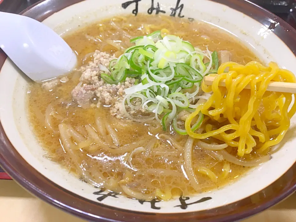 北海道グルメマルシェですみれの味噌。
醤油にすればよかったな|まる丸 kichenさん