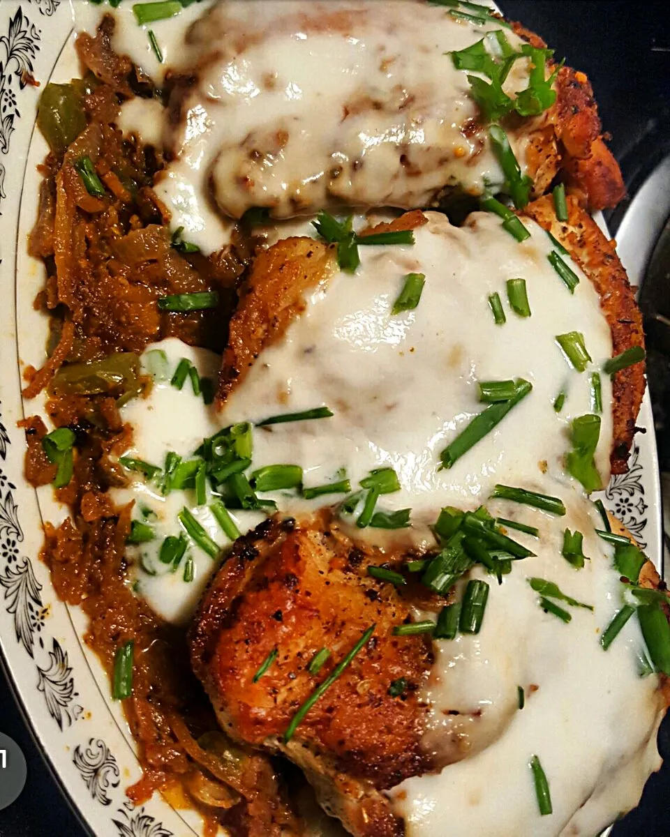 Grilled Chicken over bed of Butternut Squash Pasta with sour cream! #homemade|CoCoさん