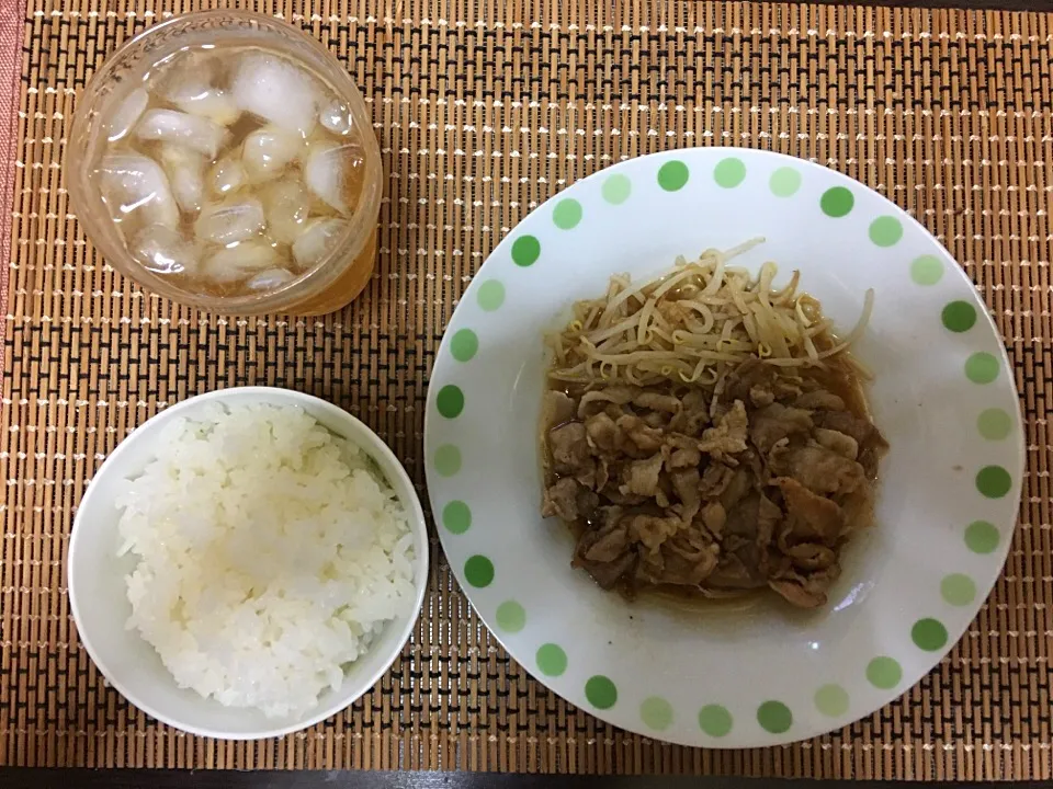 豚肉もやし炒めご飯|ばーさんさん