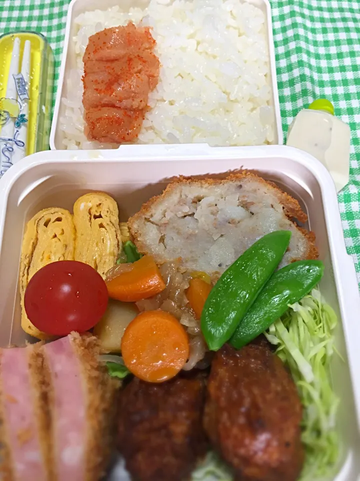 5月31日 コロッケ、鶏つくね弁当( ´⚰︎` )|かよっぺさん