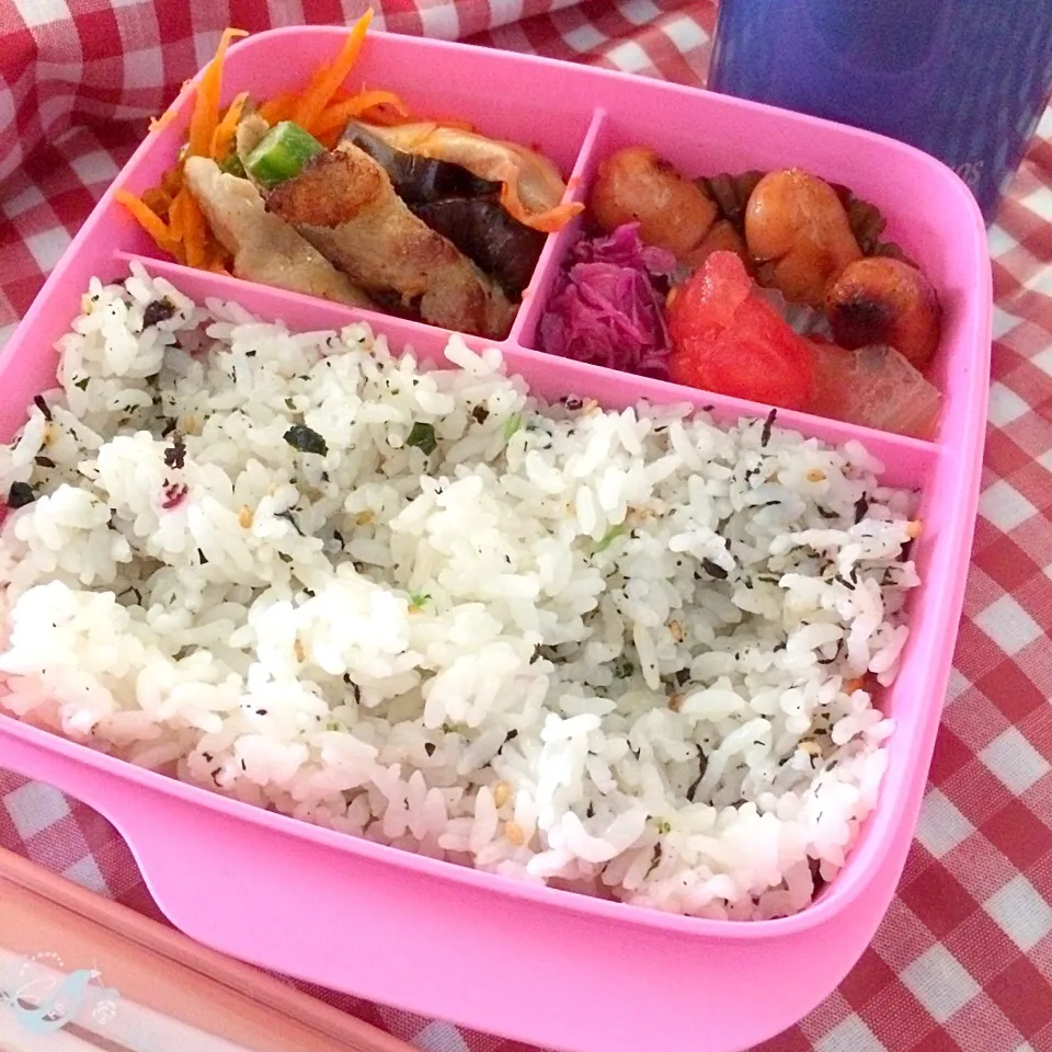 Snapdishの料理写真:今日のお弁当🍱 アスパラの豚バラ巻き・茄子チーズ トマトの野菜だしジュレ で いってらっしゃい👋😊|mokoさん