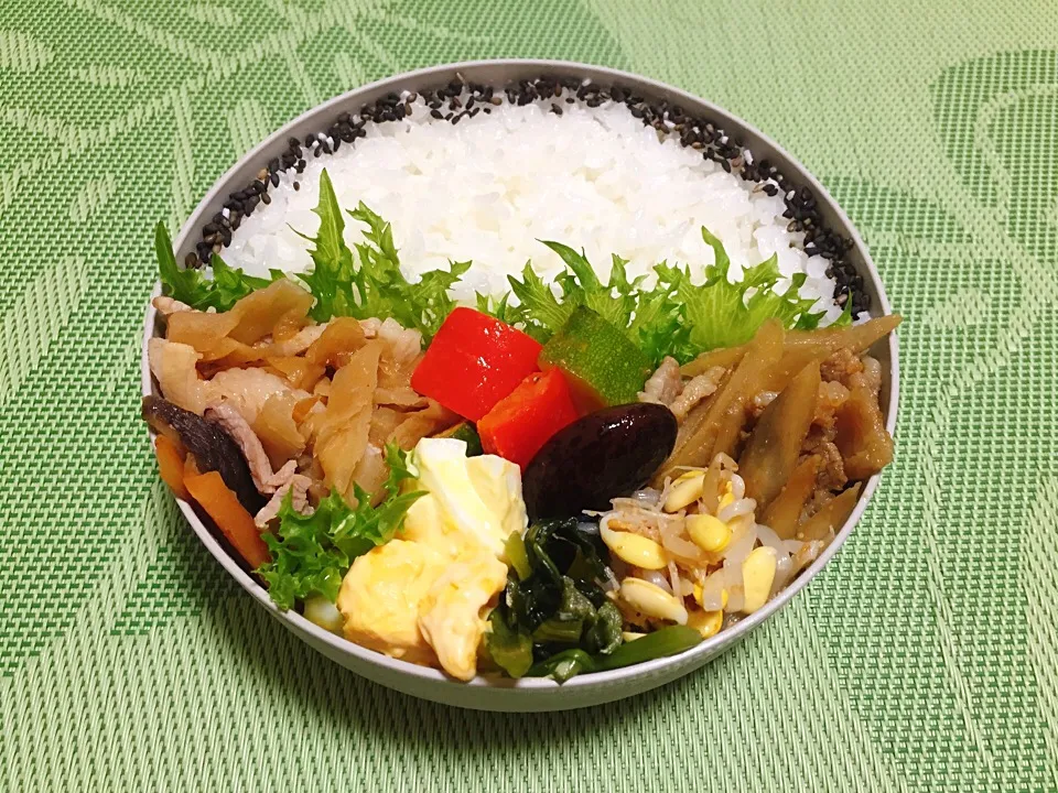 みったんさんのお料理  切り干し大根と豚肉の甘辛煮

5/31  お弁当♪

#お弁当 #お弁当の記録|さちさん