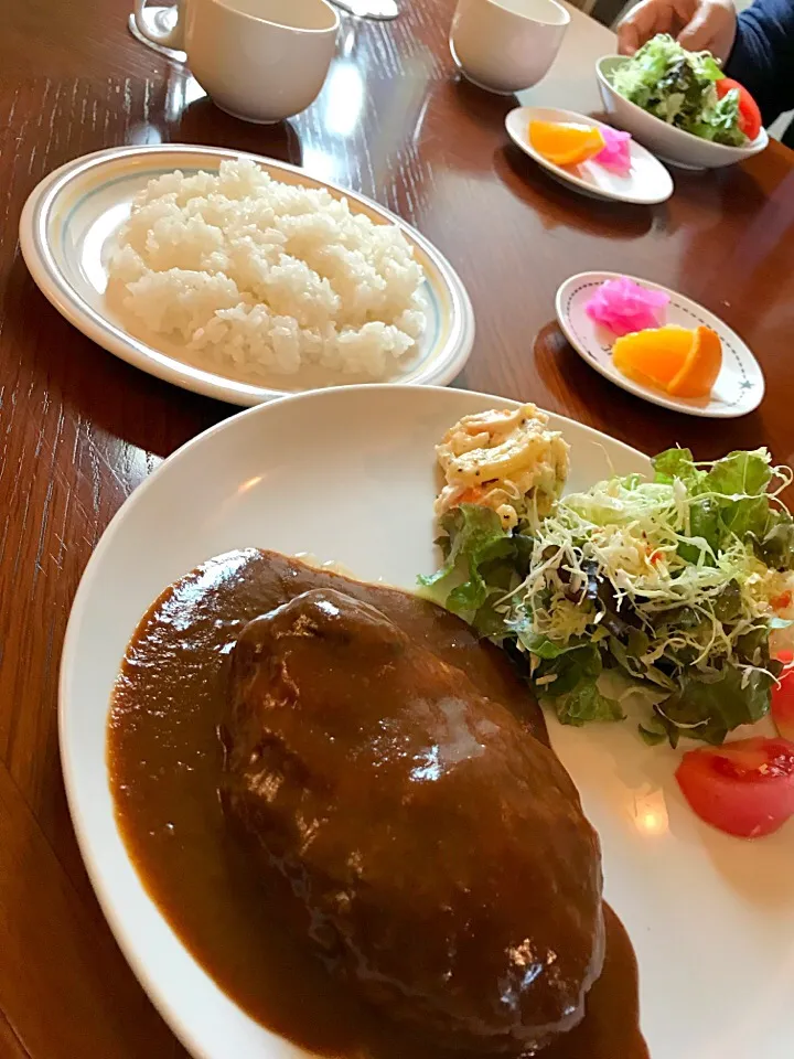 ハンバーグランチ
#三沢市
#ランチ
#定食|901さん