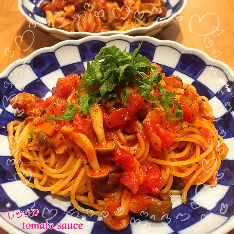 Yumiさんの💕 簡単 レンジでtomato  sauce～🎵リピ からの〜 しめじとチキンのパスタ💕|こずえ⑅◡̈*さん