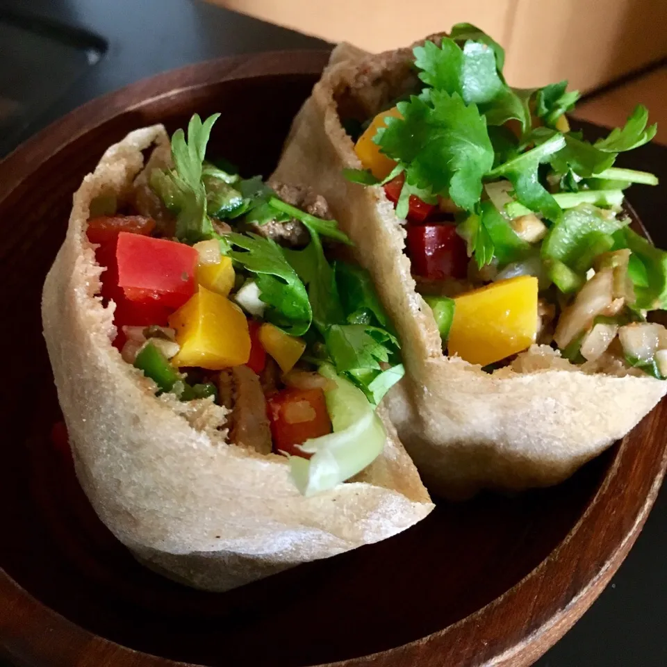 Snapdishの料理写真:ジャークラムの玄米粉ピタサンド＊サルサ添え＊Homemade Brown Rice Pita Jerk Lamb Sand w/ Pico de Gallo|Miboさん