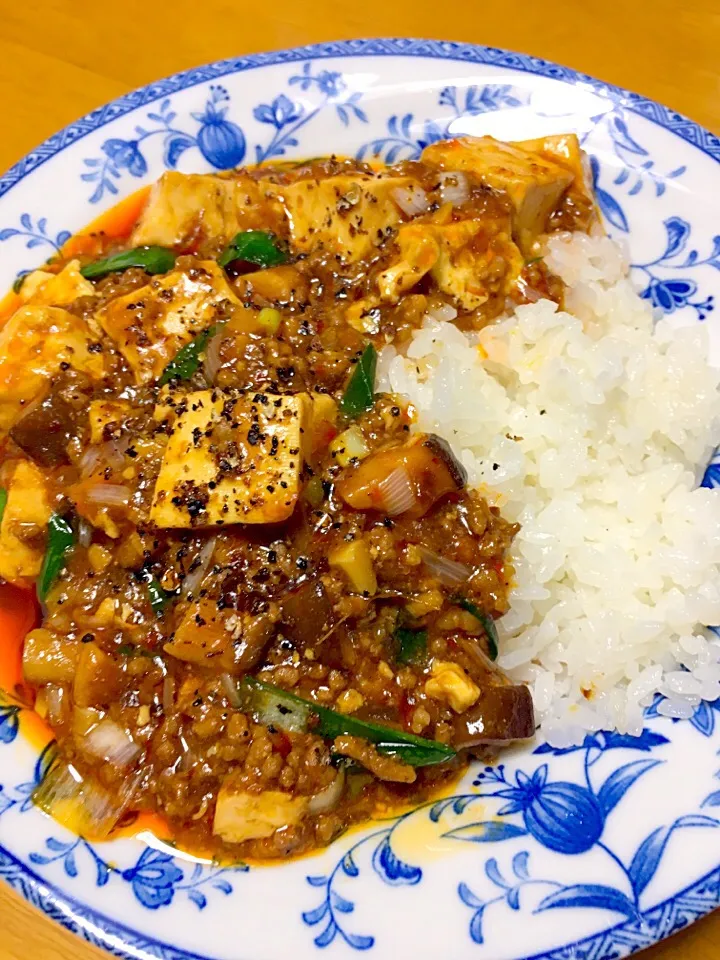 麻婆豆腐丼|はたはたが好きさん