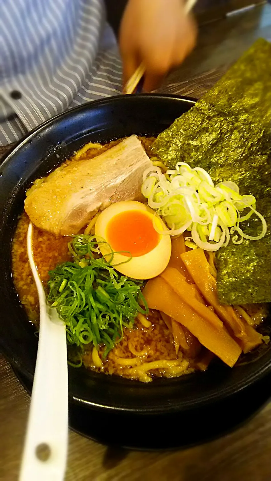 Snapdishの料理写真:たいぞうの節骨こってりラーメン|ちはるさん