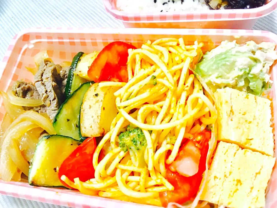 Snapdishの料理写真:♡ステーキ弁当(o^^o)夫へ♡|みずほさん