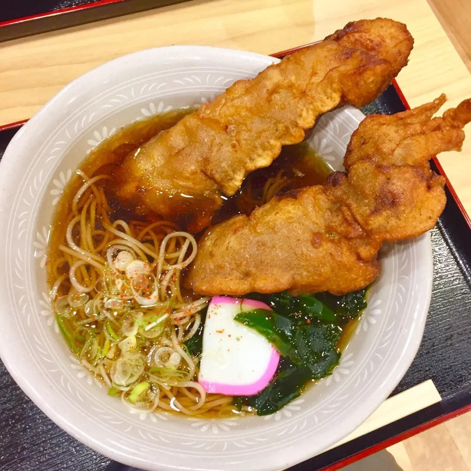 幌加内製麺 ザンギそば（2枚） #ランチ #蕎麦 #幌加内蕎麦 #ザンギ|カウンター嬢さん