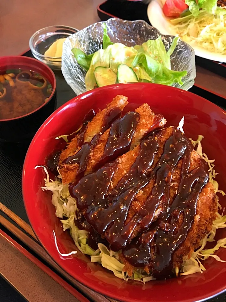 味噌カツ丼ランチ🐷|ゆかりさん