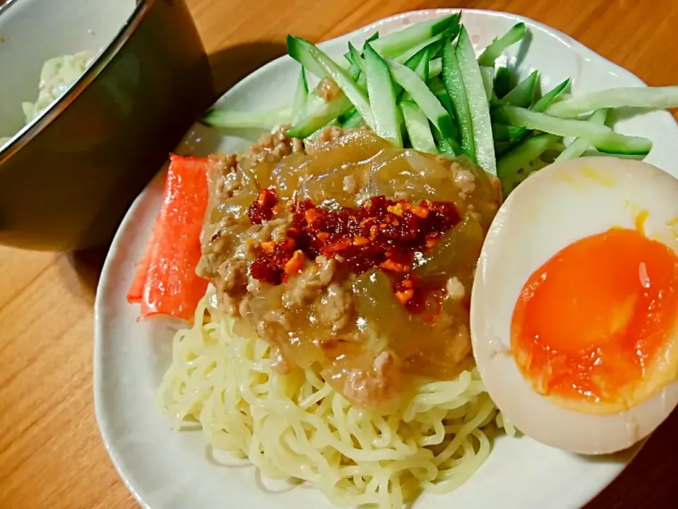 Snapdishの料理写真:味玉✨のせたジャージャン麺|pigmegさん