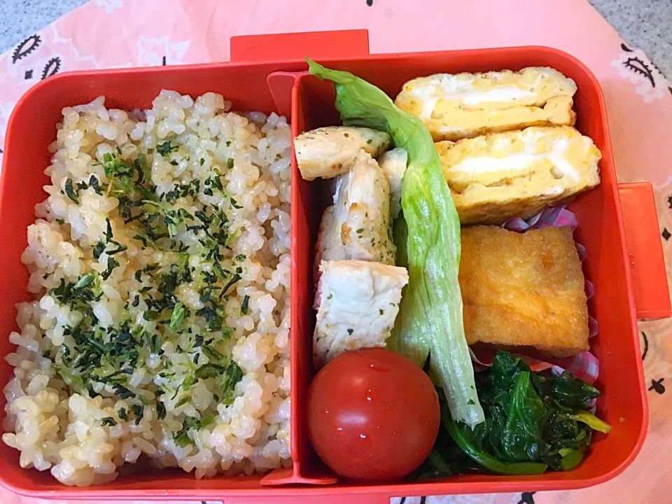 ☆6/2今日のお弁当☆〜ムネ肉マジックソルト焼き、厚揚げ甘辛煮、だし巻き卵、ほうれん草ゴマだれ和え、トマト〜|Satokoさん