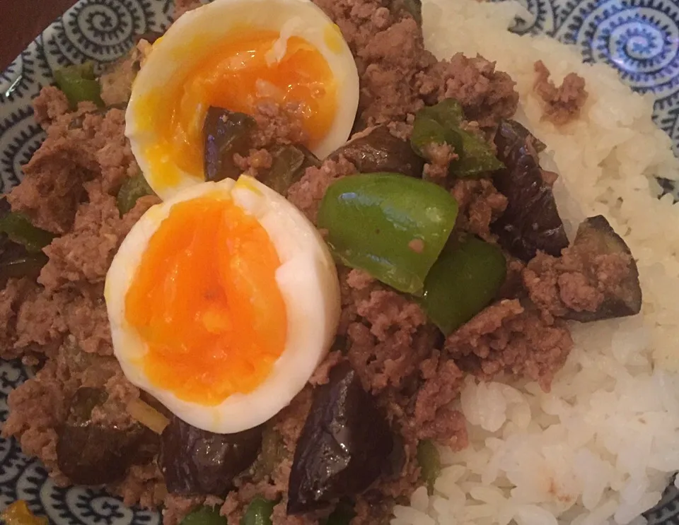 なすとピーマンの味噌炒め丼|ラーメンの小池さん