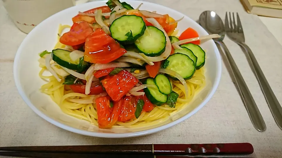 トマムとキュウリの和風パスタ #本だし #青じそドレッシング|やのさん