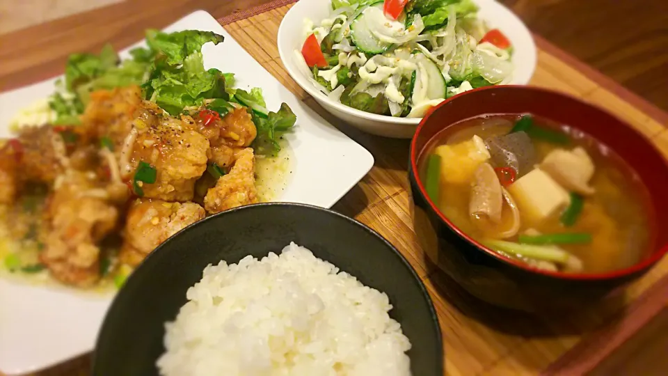 鶏竜田揚げﾚﾓﾝあんかけ～
&ﾓﾂ煮～
の晩ごはん✨

そいえば白飯🍚ﾁｮｰ久々ｰ笑
ﾓﾁﾛﾝ納豆で食ｯｯ(。-∀-)ﾆﾋ❤|kaz(*･ω･)さん