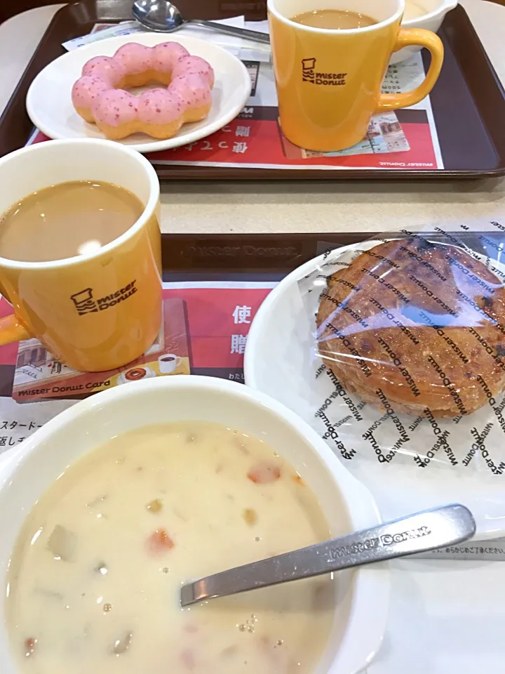 飲み会の後はおきまりの
おしゃべりミスド🍩|シュトママさん