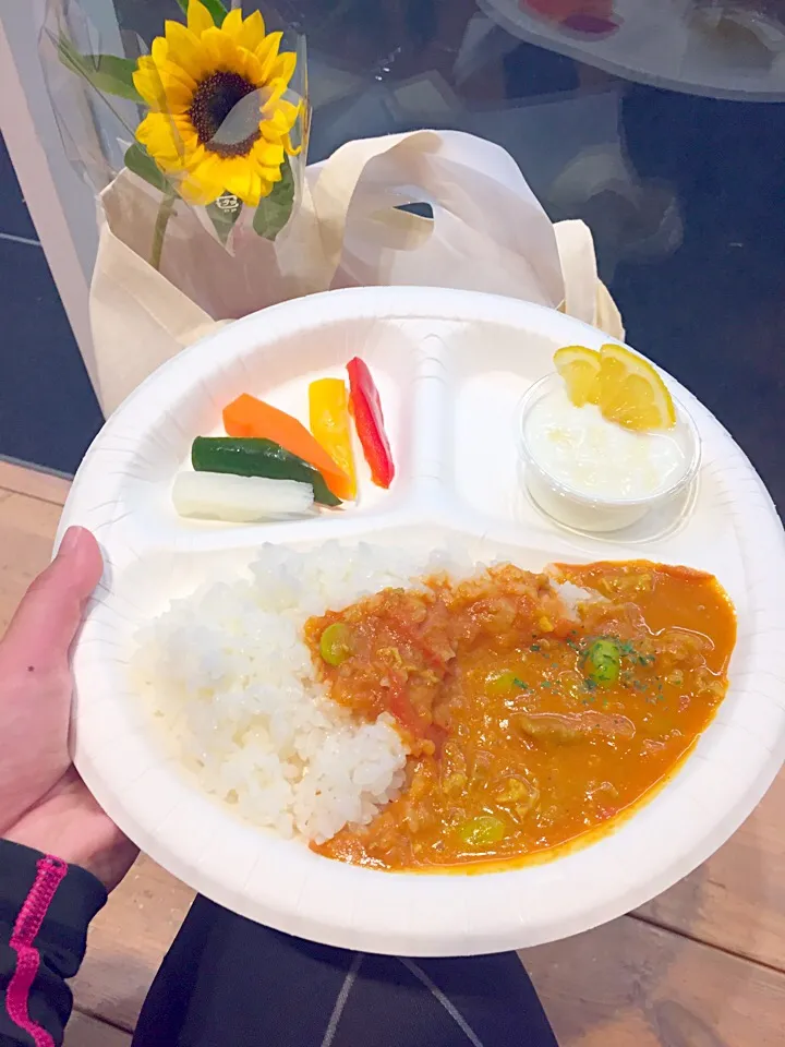 枝豆とトマトのカレー、スイートピクルス、レモンと蜂蜜のヨーグルト|nooringoさん