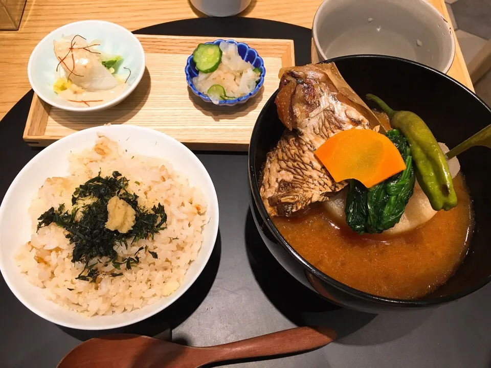 Snapdishの料理写真:８種のおだしと真鯛のお椀|chan mitsuさん