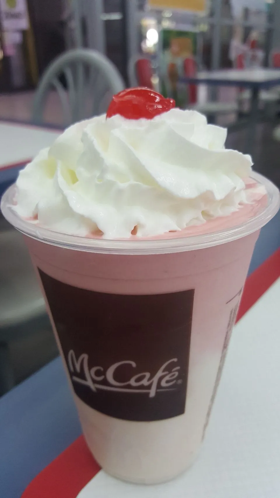 Strawberry shake|Christian J. Torres Cañarteさん