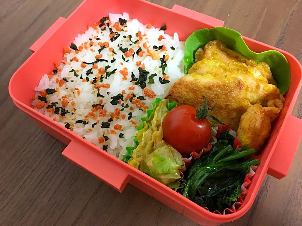 柔らかすぎてもはやフワフワ鶏胸肉のピカタ弁当|ずずさん