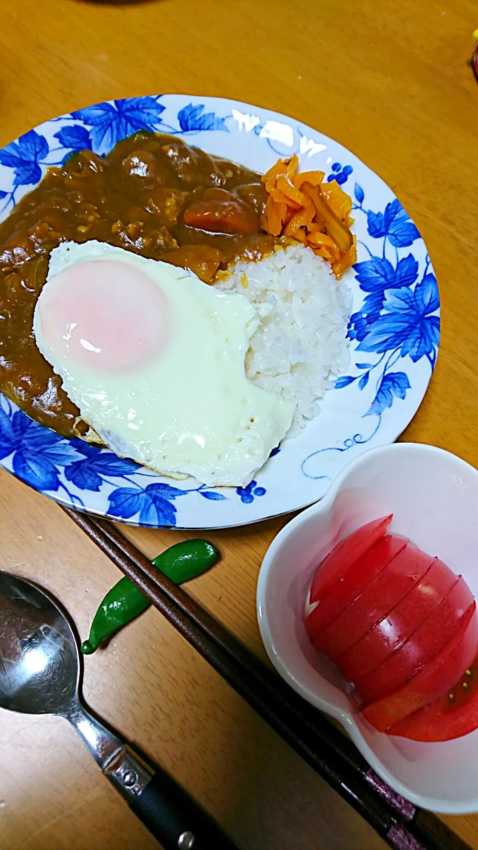 Snapdishの料理写真:今夜は二日目のカレー🎵|しまだ ちえこさん