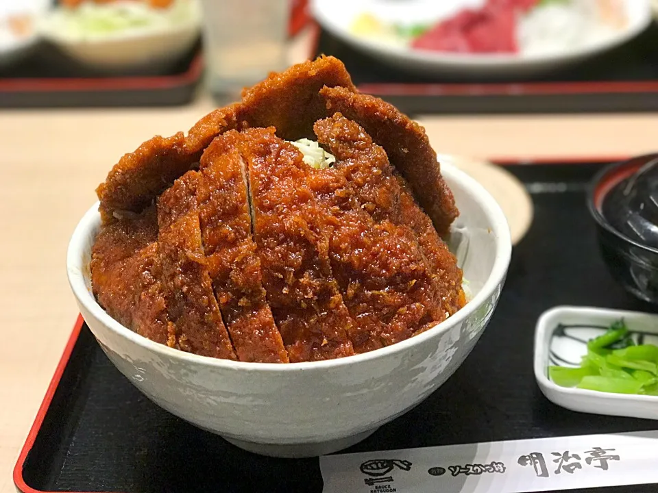 肉大盛りソースかつ丼|マハロ菊池さん